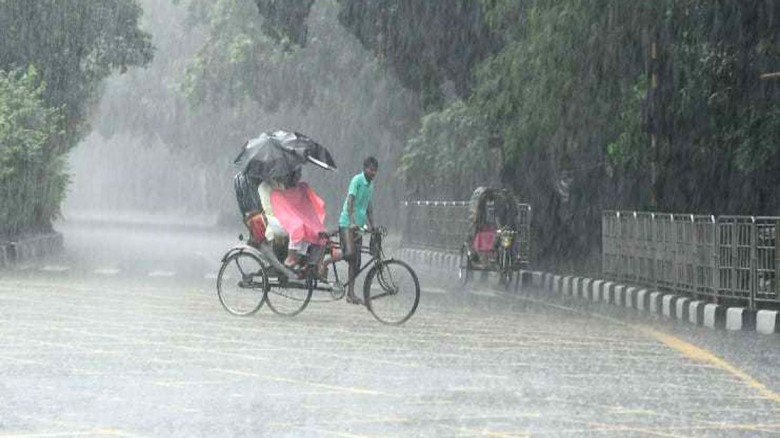 Rain Likely to Intensify Today in Dhaka and Southern Regions