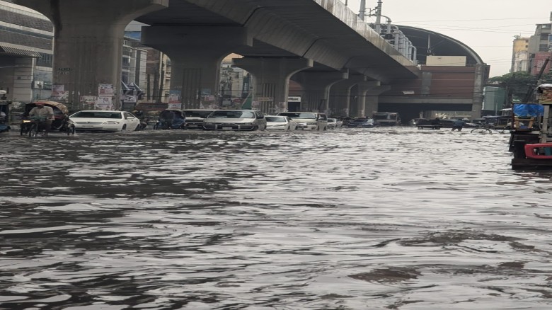 ছবির ক্যাপশন: .