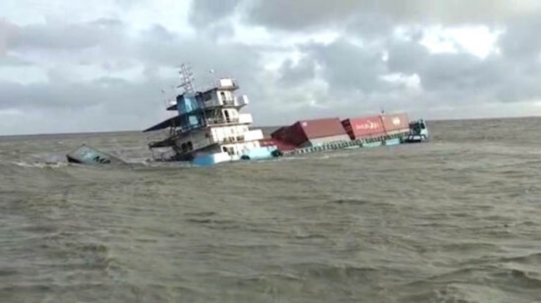 Panama-Flagged Ship Sinks off Odisha Coast, 22 Crew Members 