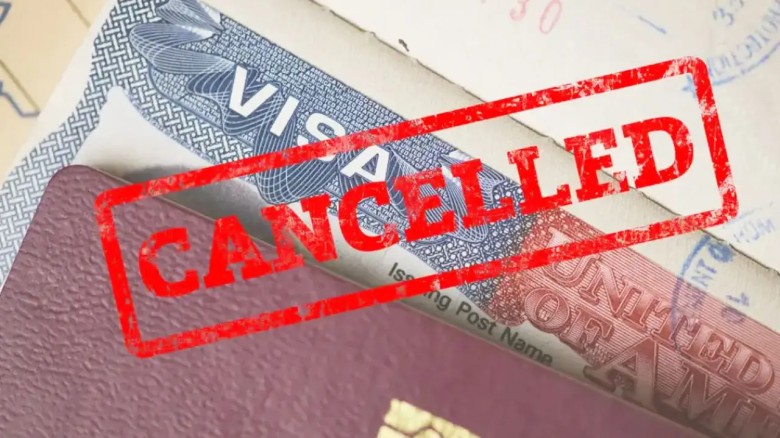 Trump Administration Plans to Cancel Visas of 200,000 Asylum