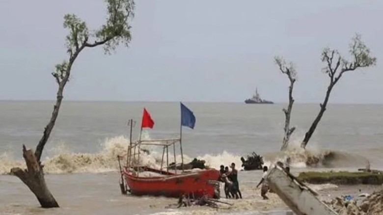 Deep Depression Over Bay of Bengal, 720km Southwest of Mongla; Cautionary Signal No. 3 at Four Ports