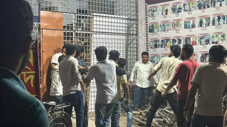 14 Injured as Journalists Allegedly Attacked at Rajshahi Uni