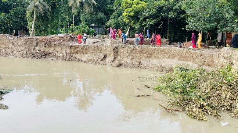 13 Families Lose Everything to Madhumati River Erosion in Ba
