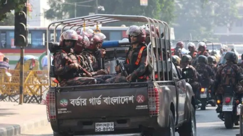 ছবির ক্যাপশন: .